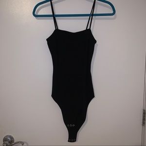 TOPSHOP stretchy black square-neck spaghetti strap snap-bottom bodysuit, size 6